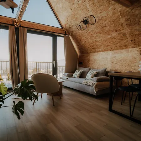 Skyglamp * أوسترون