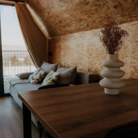 Skyglamp Устронь